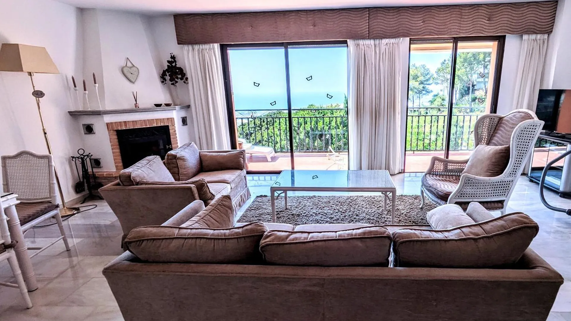 Seaviews & Pool In Center Of Mijas Pueblo Apartment Spain